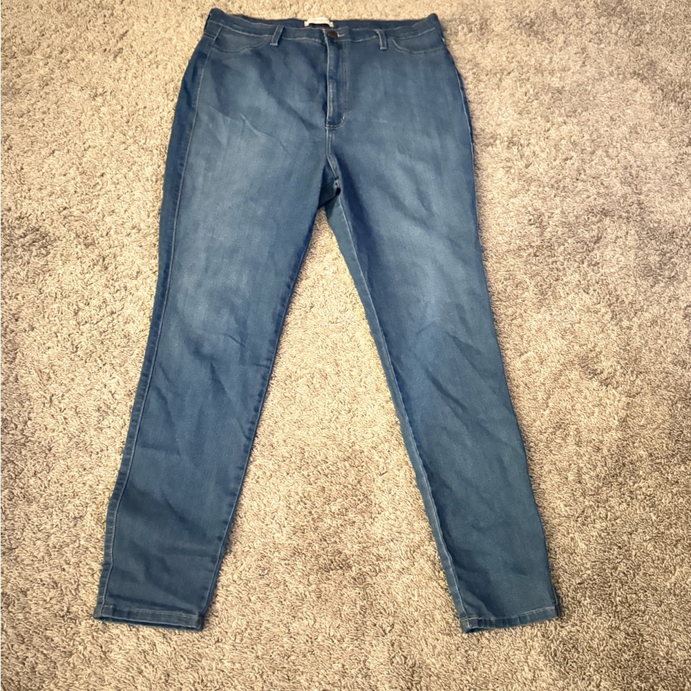 Vibrant M.I.U.  denim jeans